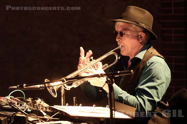 RHYS CHATHAM - 2016-07-09 - PARIS - CentQuatre - 